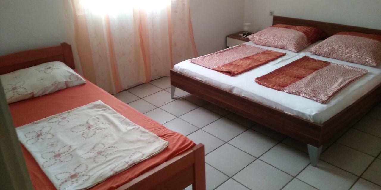 Apartman Pave & Ilija Jr Lopar Eksteriør billede